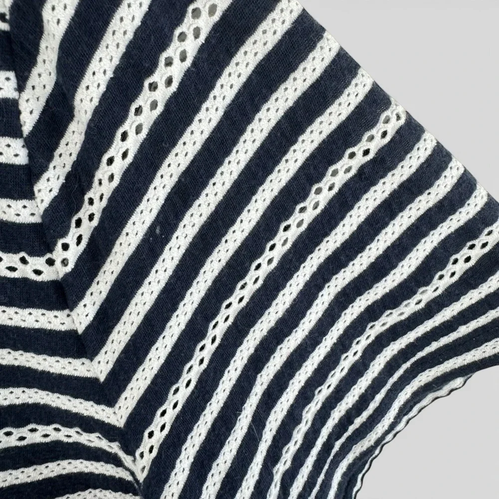CJ Banks 1X Navy‎ Blue White Striped Eyelet Keyhole Short Sleeve Top Nautical